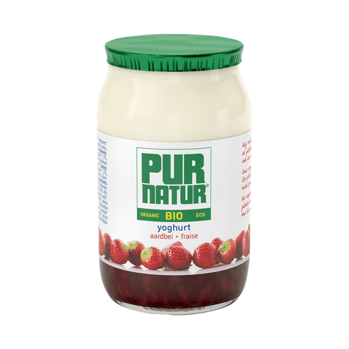 Foto van Pur Natur Biologische volle roeryoghurt aardbei op witte achtergrond