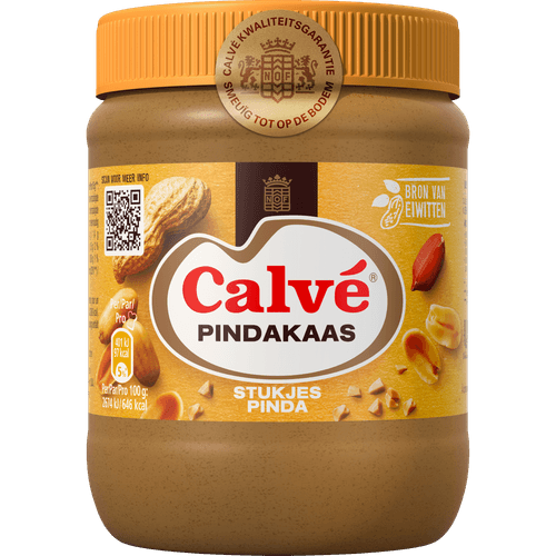 Foto van Calvé Pindakaas stukjes pinda op witte achtergrond