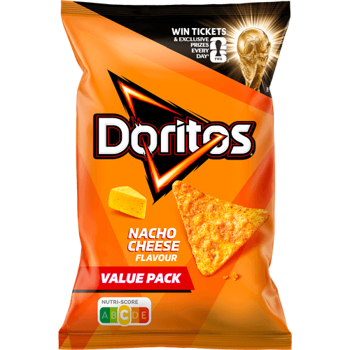 Foto van Doritos Nacho cheese party pack op witte achtergrond