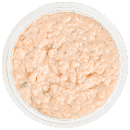 Foto van DekaMarkt Salade gerookte kip op witte achtergrond