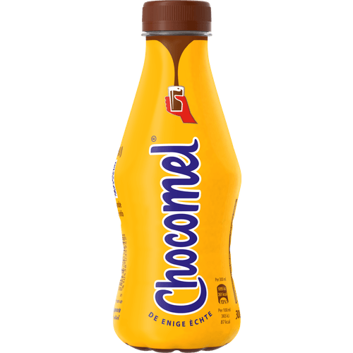 Foto van Chocomel Chocolademelk vol op witte achtergrond