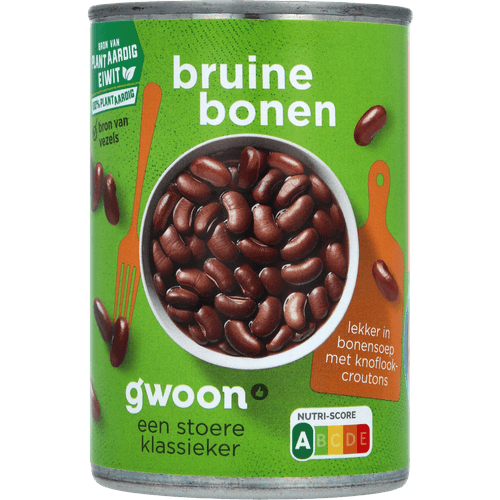 Foto van G'woon Bruine bonen op witte achtergrond