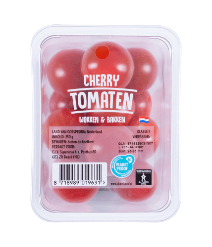 Foto van Cherry tomaten op witte achtergrond