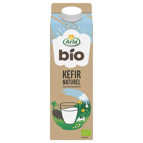 Foto van Arla Bio kefir naturel op witte achtergrond