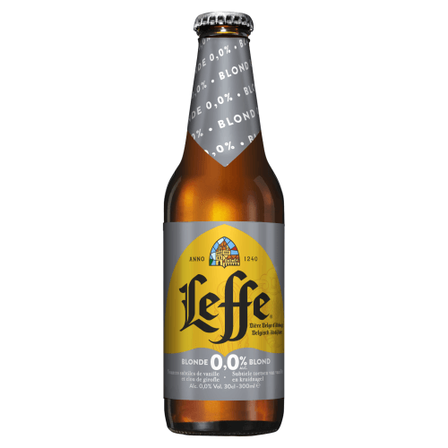 Foto van Leffe Blond alcoholvrij op witte achtergrond