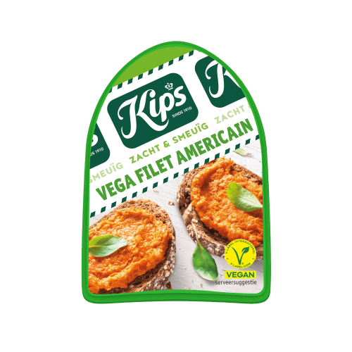 Foto van Kips Pate filet americain op witte achtergrond