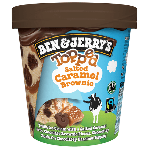 Foto van Ben & Jerry's Topped salted caramel brownie op witte achtergrond