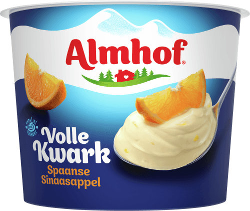 Foto van Almhof Volle kwark Spaanse sinaasappels op witte achtergrond