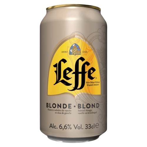 Foto van Leffe Blond op witte achtergrond