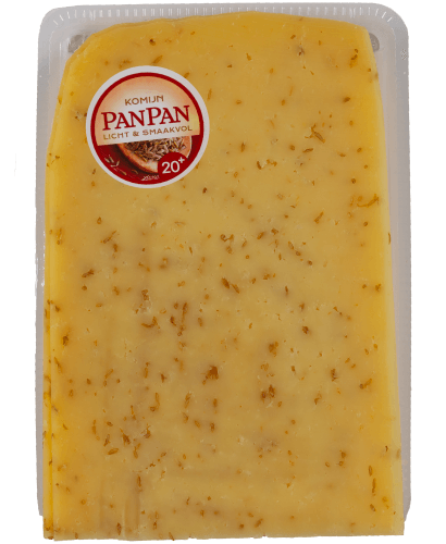 Foto van DekaVers PanPan komijn gesneden op witte achtergrond