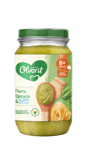Foto van Olvarit Pasta-spinazie-zalm 8+ Maanden op witte achtergrond