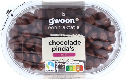 Foto van G'woon Chocolade pindas melk op witte achtergrond