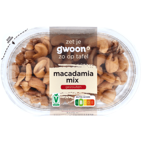 Foto van G'woon Macadamiamix gezouten op witte achtergrond