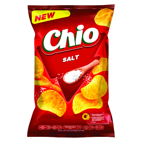Foto van Chio Chips salt op witte achtergrond