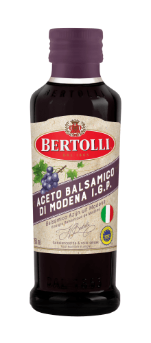 Foto van Bertolli Azijn balsamico op witte achtergrond