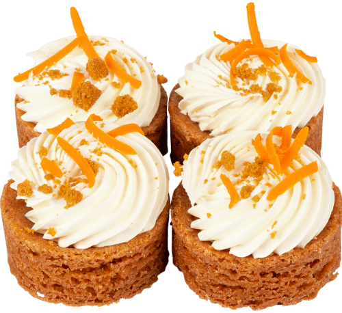 Foto van Carrot slofjes op witte achtergrond