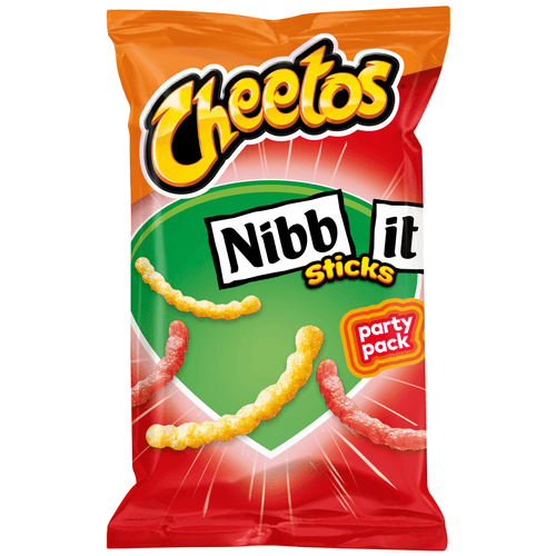 Foto van Cheetos Nibb-it sticks op witte achtergrond