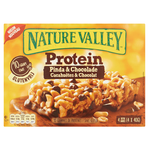 Foto van Nature Valley Protein pinda en chocolade op witte achtergrond