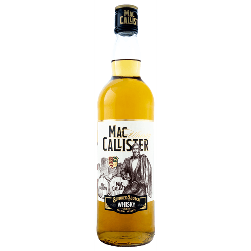 Foto van Mac Callister Scotch whisky op witte achtergrond