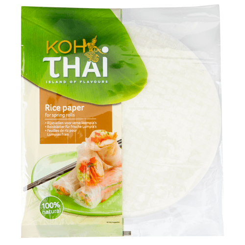 Foto van Koh Thai Rijstvellen op witte achtergrond