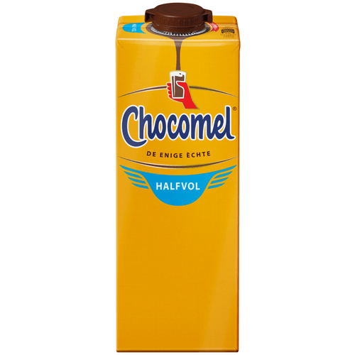 Foto van Chocomel Chocolademelk halfvol op witte achtergrond