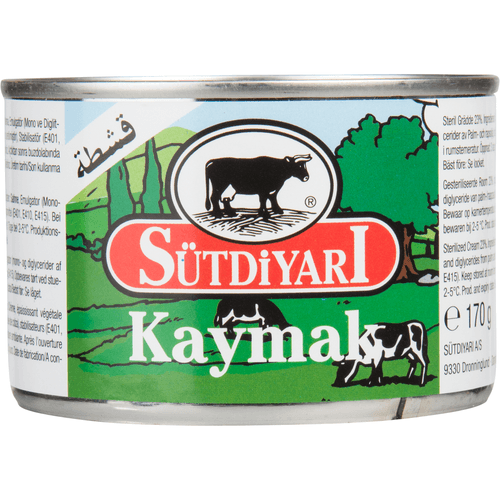 Foto van Sutdiyari Kaymak room op witte achtergrond