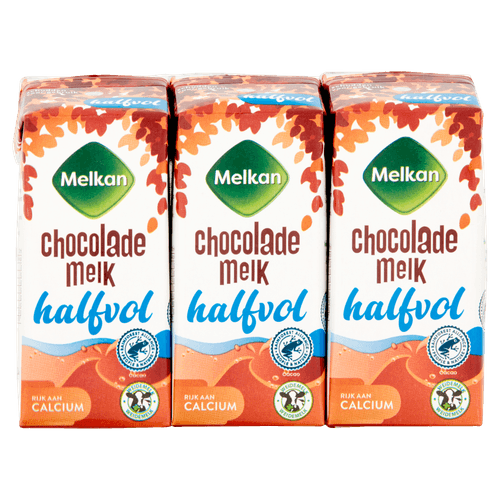 Foto van Melkan Chocolademelk halfvol op witte achtergrond