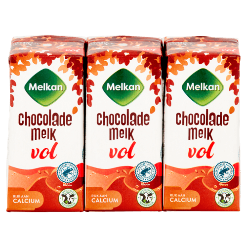 Foto van Melkan Chocolademelk vol op witte achtergrond