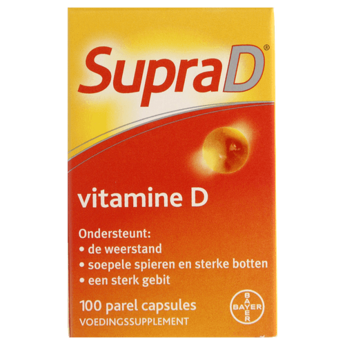 Foto van Supradyn Vitamine D capsules 5 mg op witte achtergrond